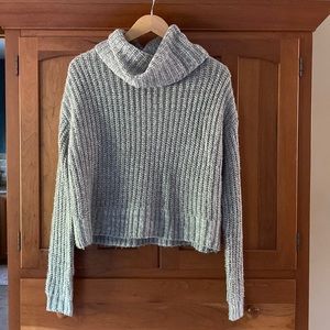 Funnel neck cropped sweater